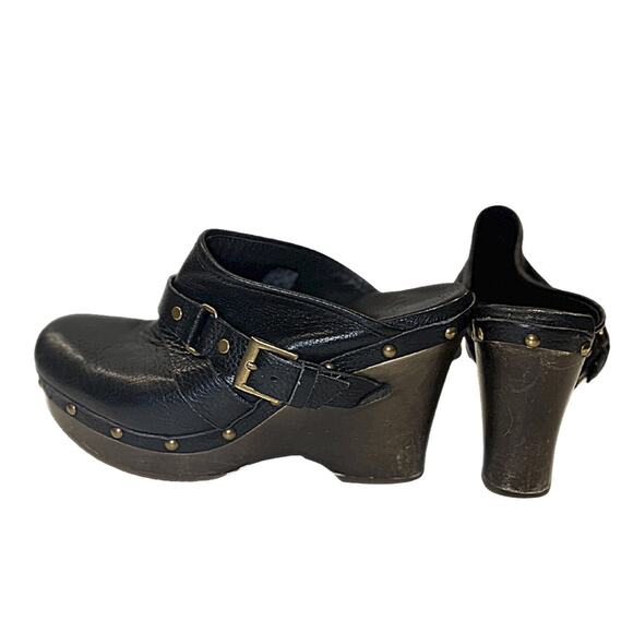 Ugg Women's Wedge Clogs size 7.5 - Picture 1 of 8